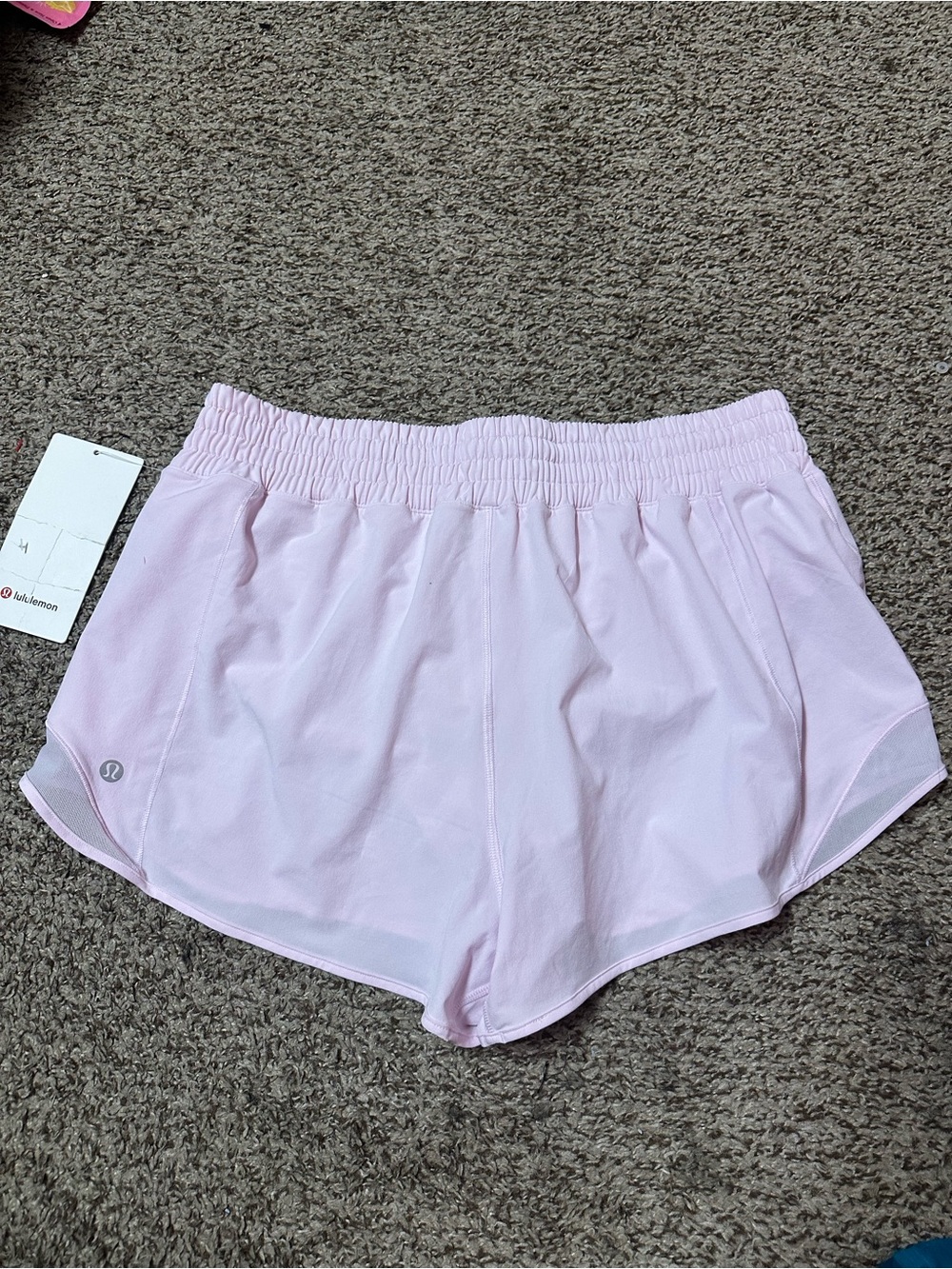 lululemon athletica hotty hot short 2.5” lined NWT size 12 - Picture 4 of 5